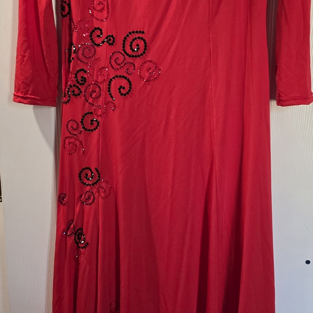 Chic Long Sleeve Red Dress with Black Accents